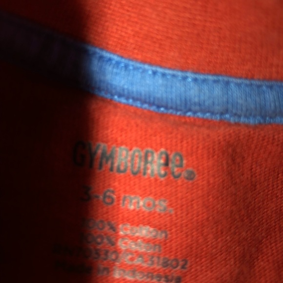 Bundle!! Three shirts - Picture 7 of 8